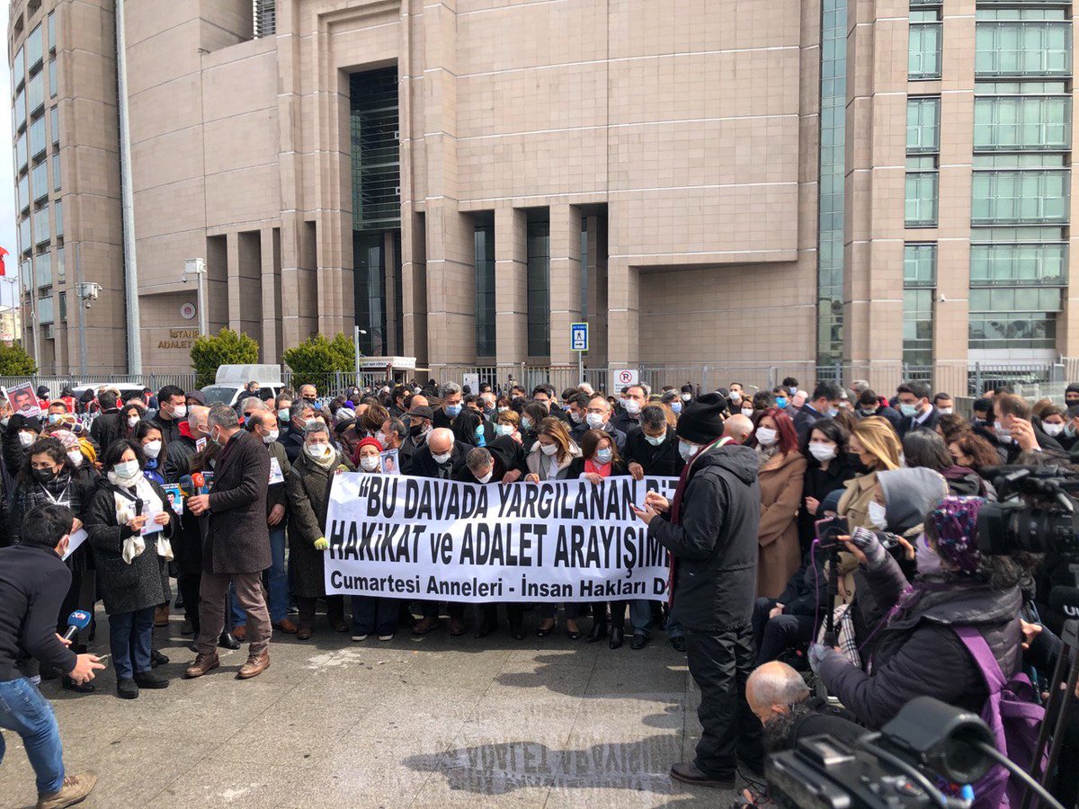 Hak savunucusu kuruluşlardan Cumartesi Anneleri'ne destek